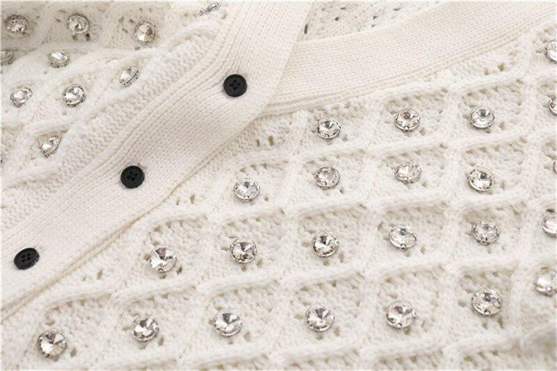 A stylish short women knit jacket featuring a V-neck, rhinestone details, and an argyle pattern, perfect for spring and autumn wear.