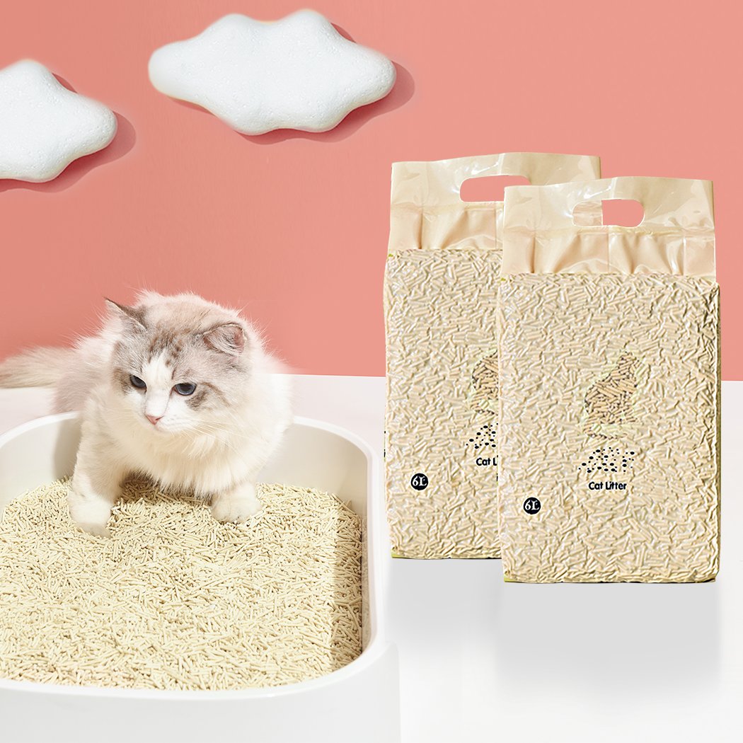 A pack of Tofu Cat Litter featuring edible crystals in mint flavor, designed for safe and healthy cat care.