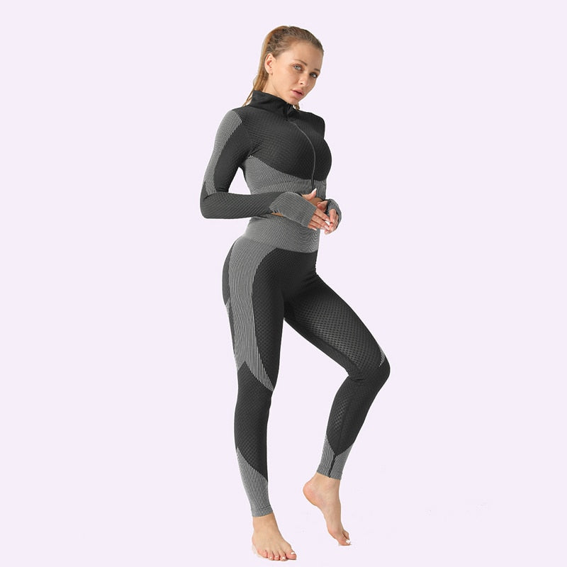 Women Fitness Sport Yoga Suit featuring seamless design, full sleeves, and vibrant colors suitable for yoga and gym workouts.