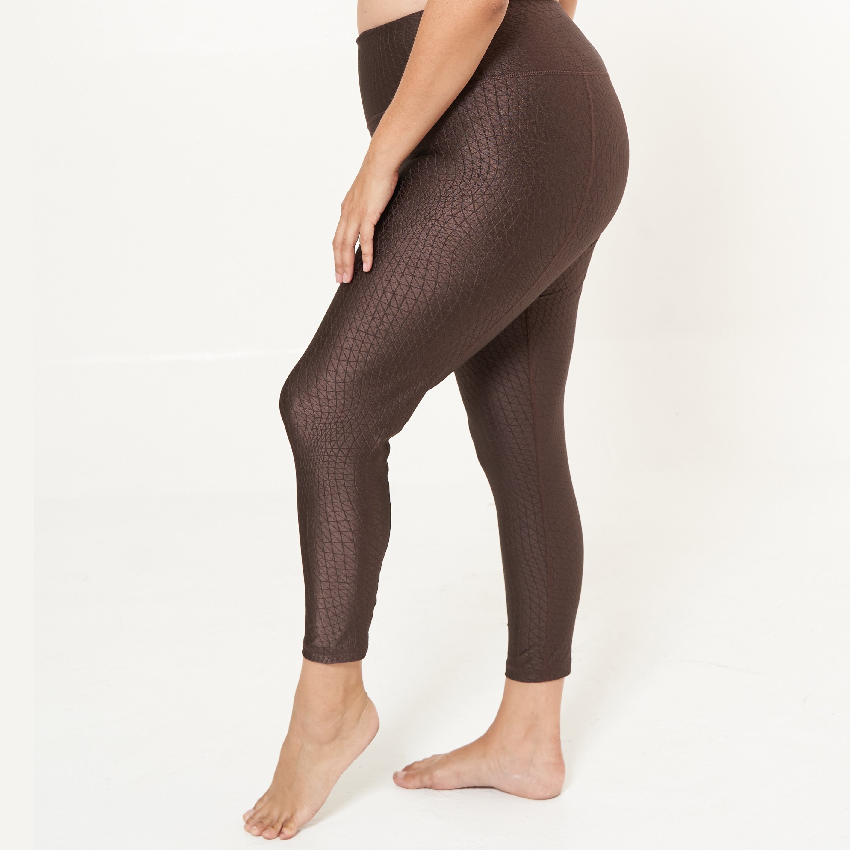 Hi-Rise Leggings featuring a stylish Bark Cube Pattern, designed for comfort and support during workouts.