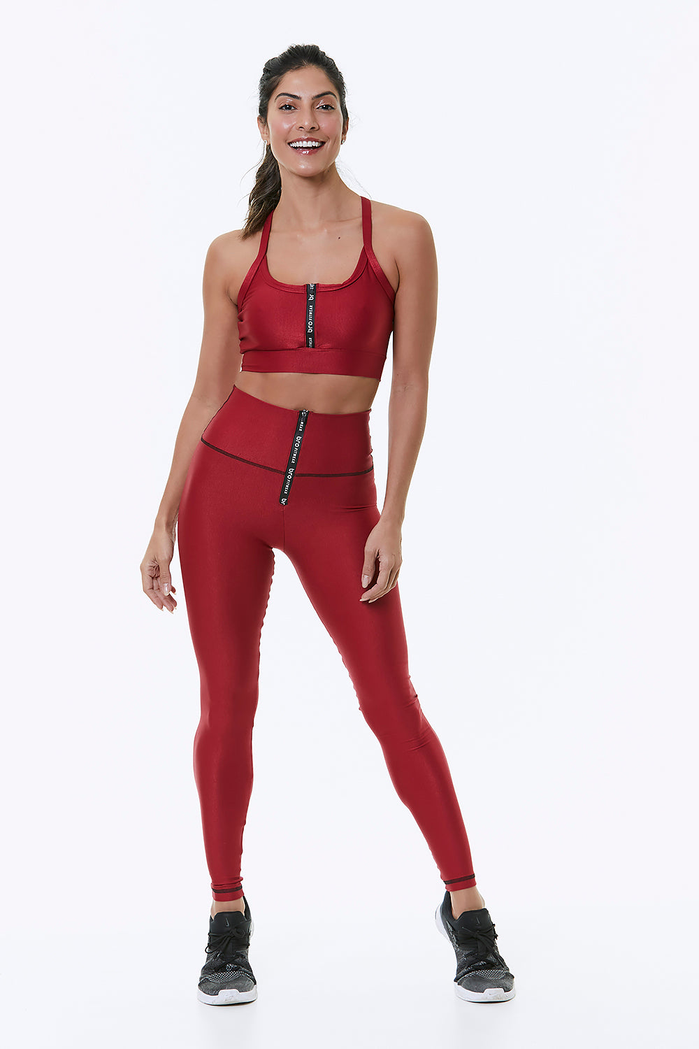 A pair of stylish RED ATACAMA LEGGING showcasing luxurious 4-way stretch ribbed fabric, designed for comfort and support.