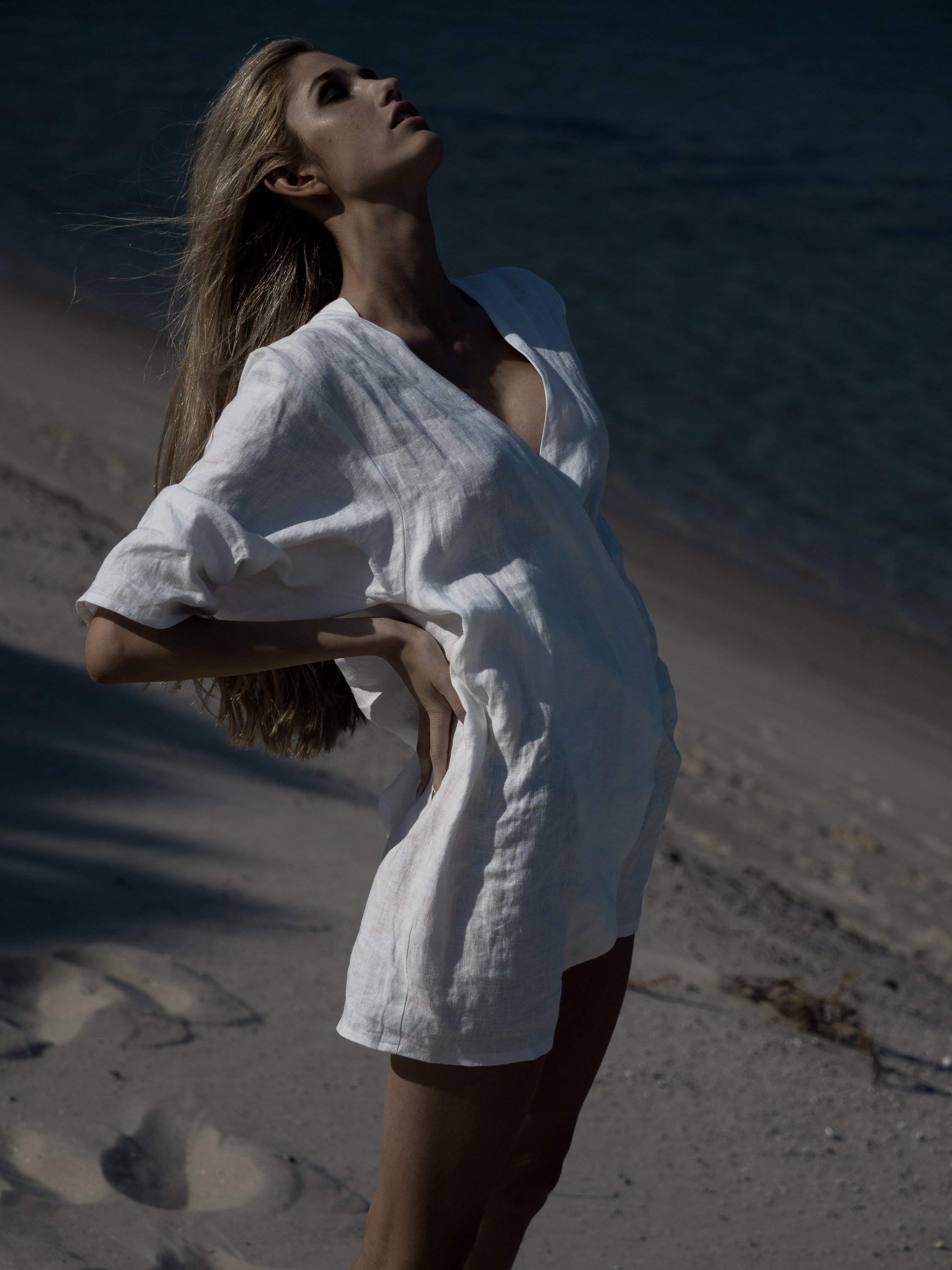 DAZED DRESS in 100% undyed linen, featuring a blazer-style design with a hidden press stud closure and inner tie.