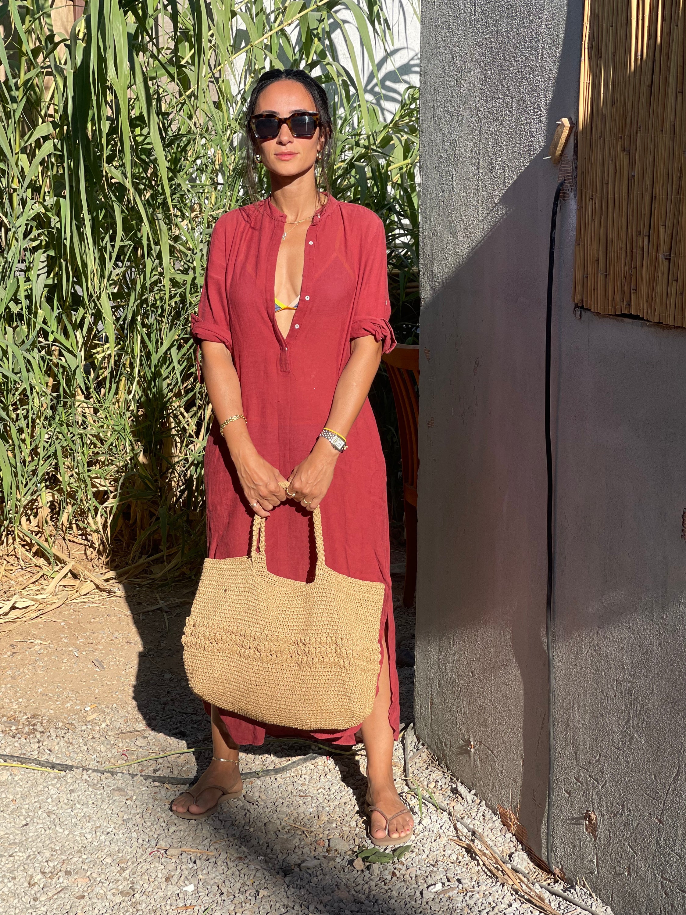 Mykonos Tote Bag handwoven from paper rope, showcasing a chic design suitable for beach and city use.