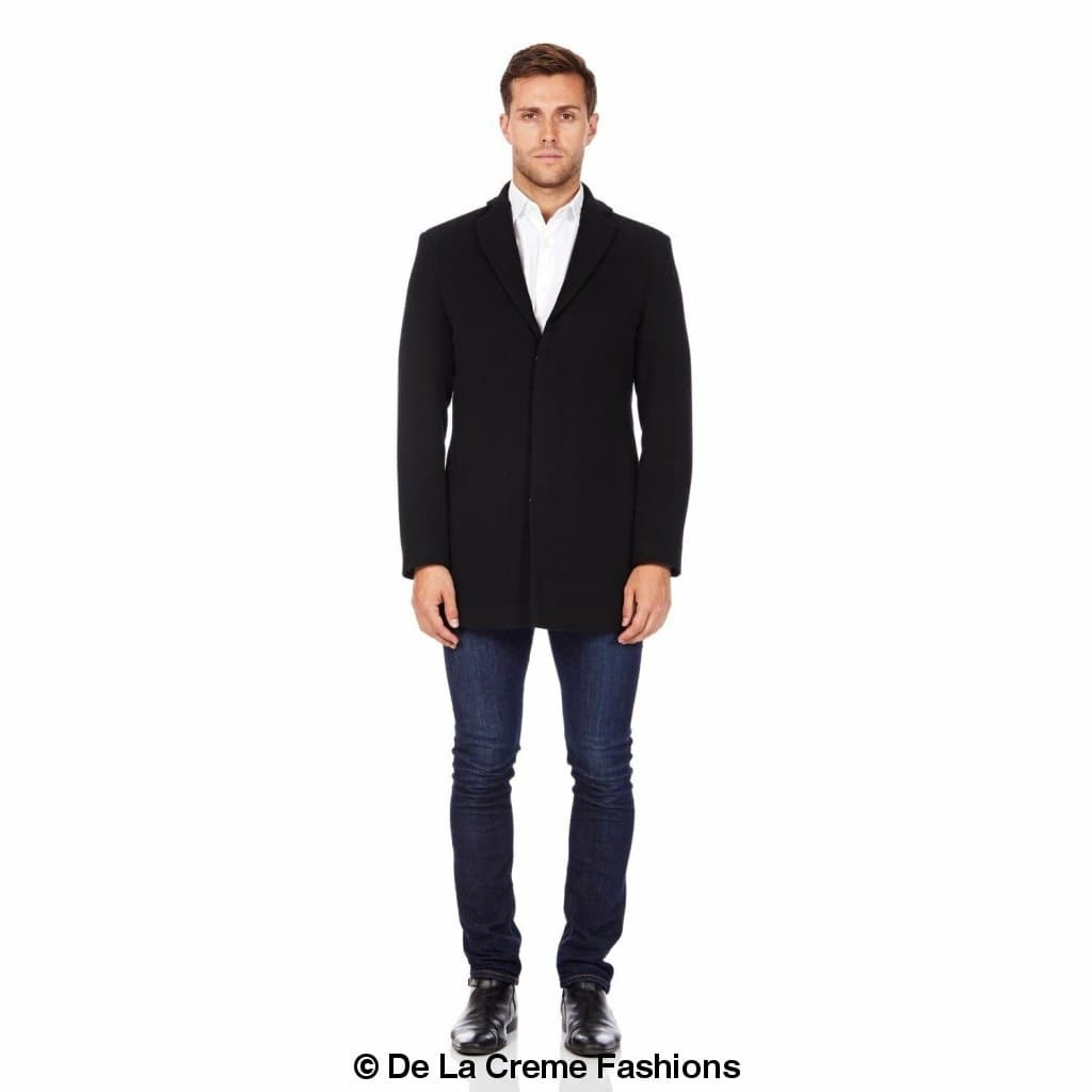 De La Creme MAN Wool Blend Covert Winter Coat in black, showcasing its elegant design and buttoned fastening.