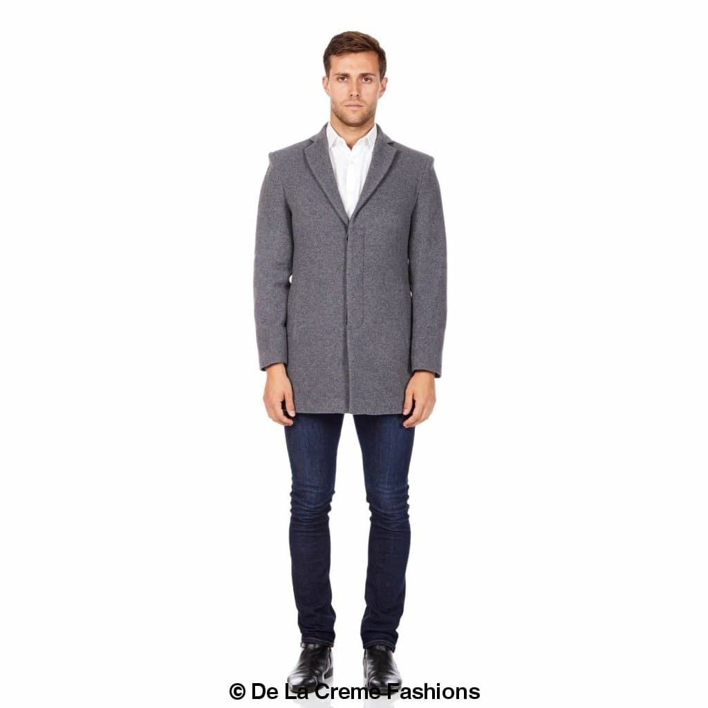 De La Creme MAN Wool Blend Covert Winter Coat in black, showcasing its elegant design and buttoned fastening.