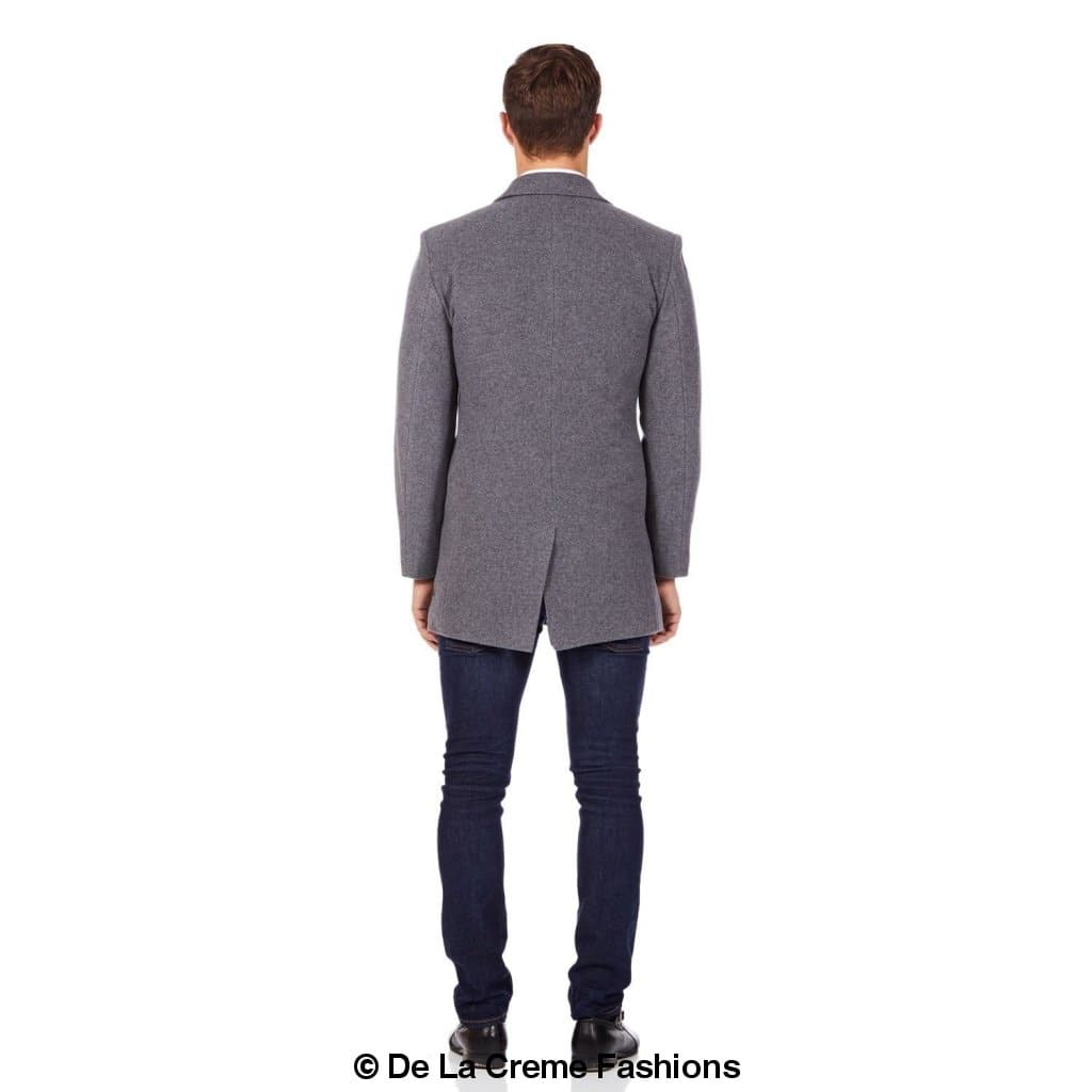 De La Creme MAN Wool Blend Covert Winter Coat in black, showcasing its elegant design and buttoned fastening.