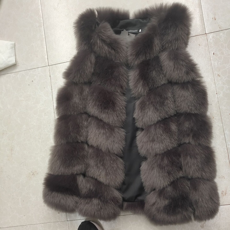 Luxurious high-quality faux fox fur vest coat for women in various colors, showcasing its elegant design and premium materials.