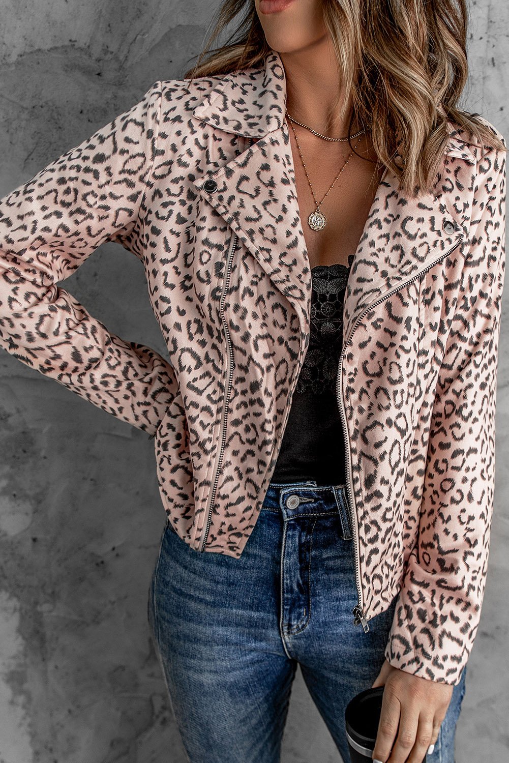 A stylish leopard print zipper jacket featuring a turn-down collar and long sleeves, perfect for casual wear in fall and winter.