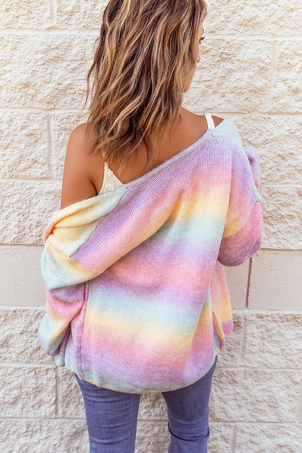 Ombre tie-dye wool cardigan featuring an open front and oversized drop-shoulder design, perfect for winter layering.