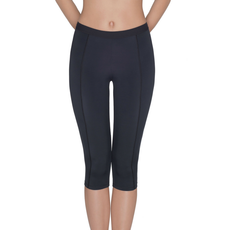 Lauma Active Capri Leggings in black, showcasing a comfortable fit and elastic fabric, perfect for workouts and yoga.