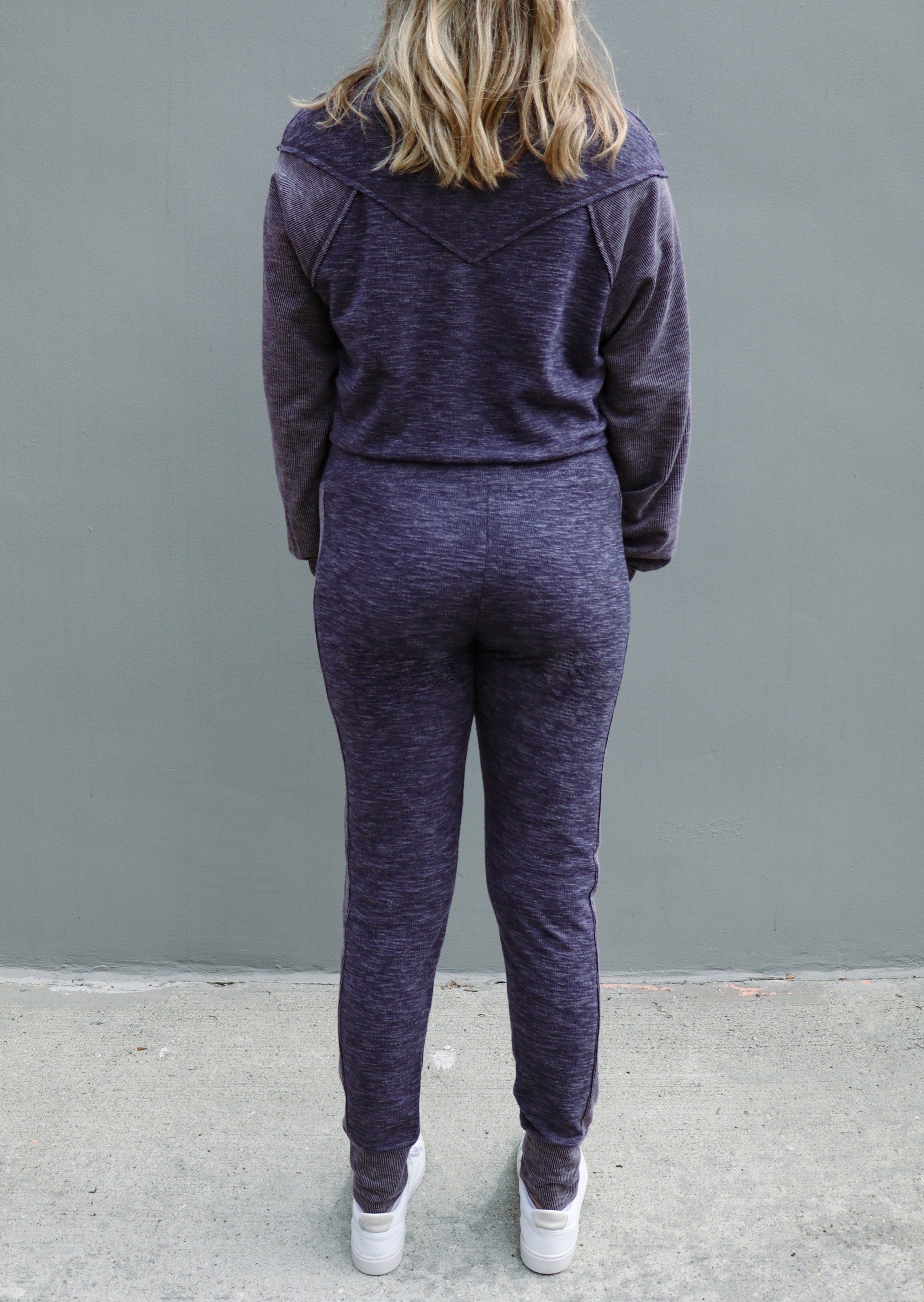 Meg Leggings in ultra-soft brushed rib fabric with high waist and contrast rib detail.