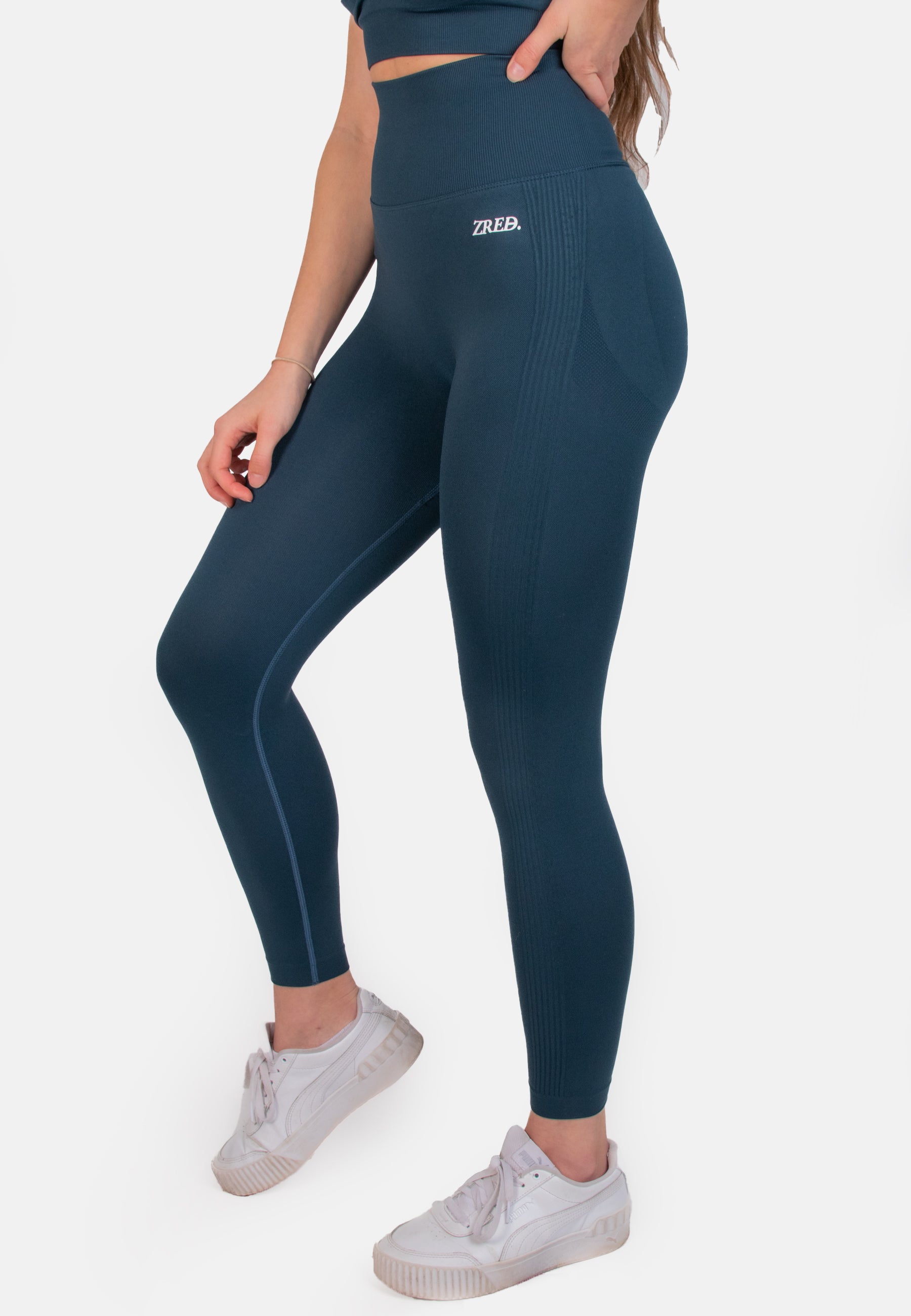 Die Shape Seamless Leggings in Dark Teal und Coffee, mit hohem Bund und nahtlosem Design, ideal für Training und Freizeit.