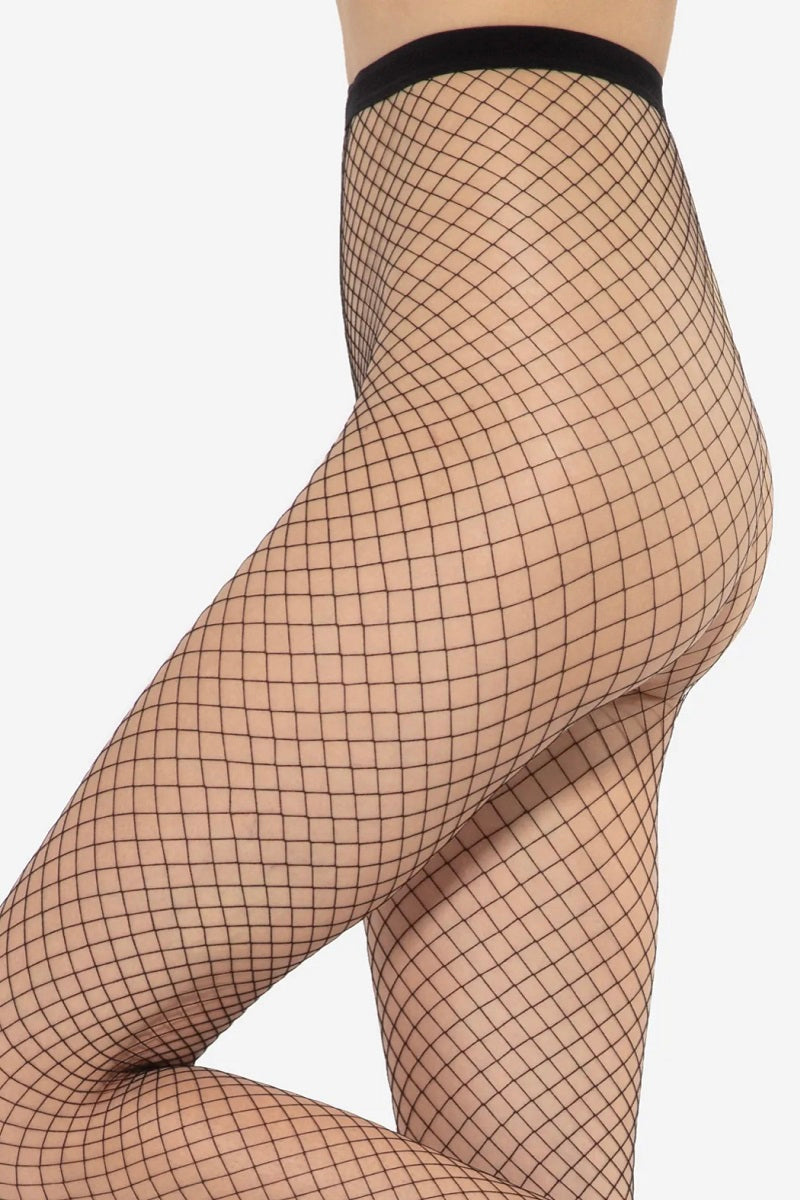 Gatta Brigitte Seamless Fishnet Tights in black with large mesh design, showcasing a stylish and bold look.