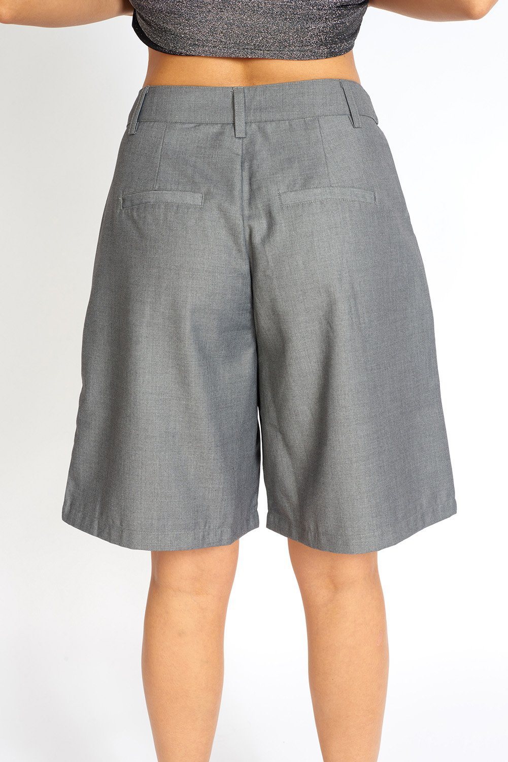 Main Loose Cut Cloth Bermuda Shorts image