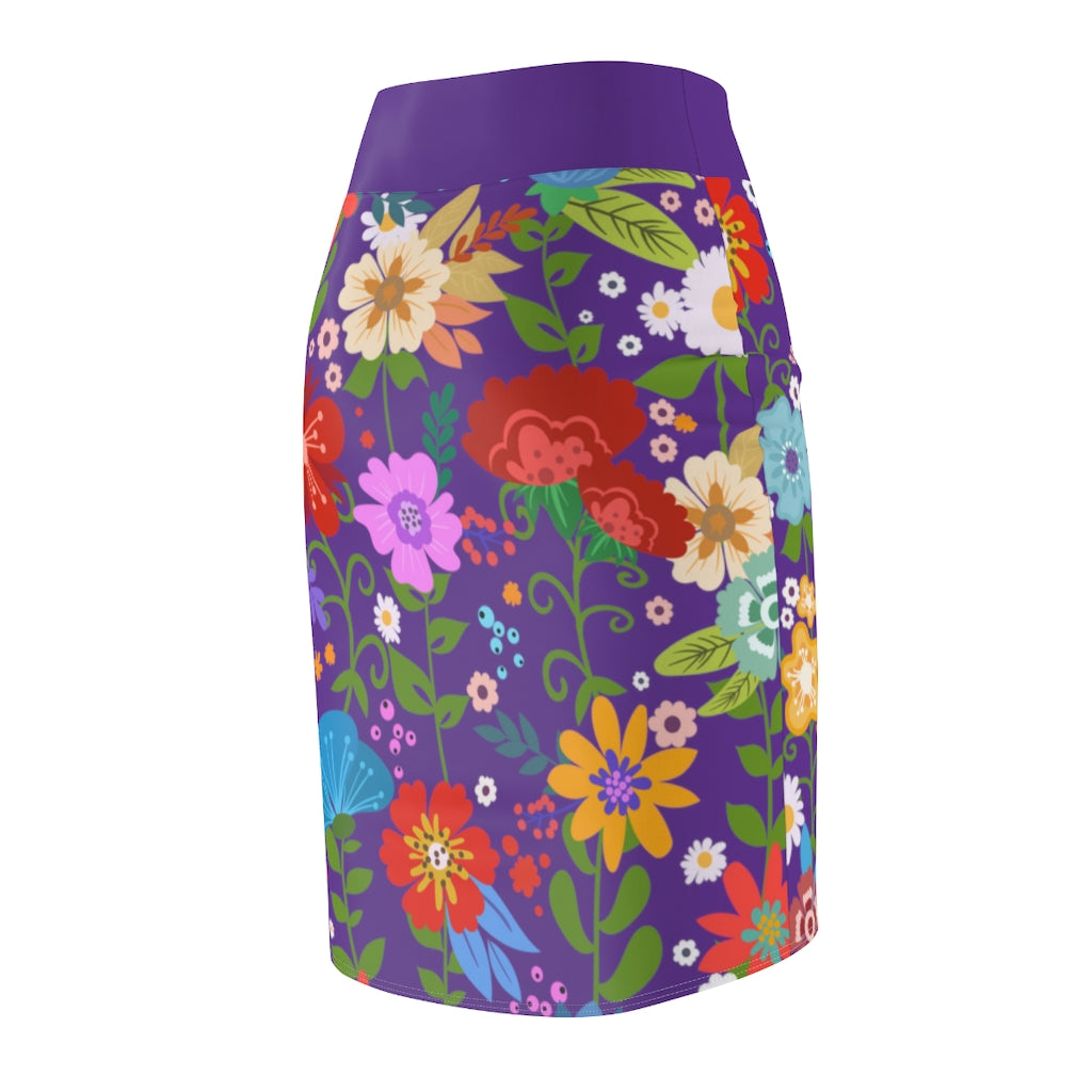 A stylish multicolor women's pencil skirt with a high waist and stretch fabric, perfect for various occasions.