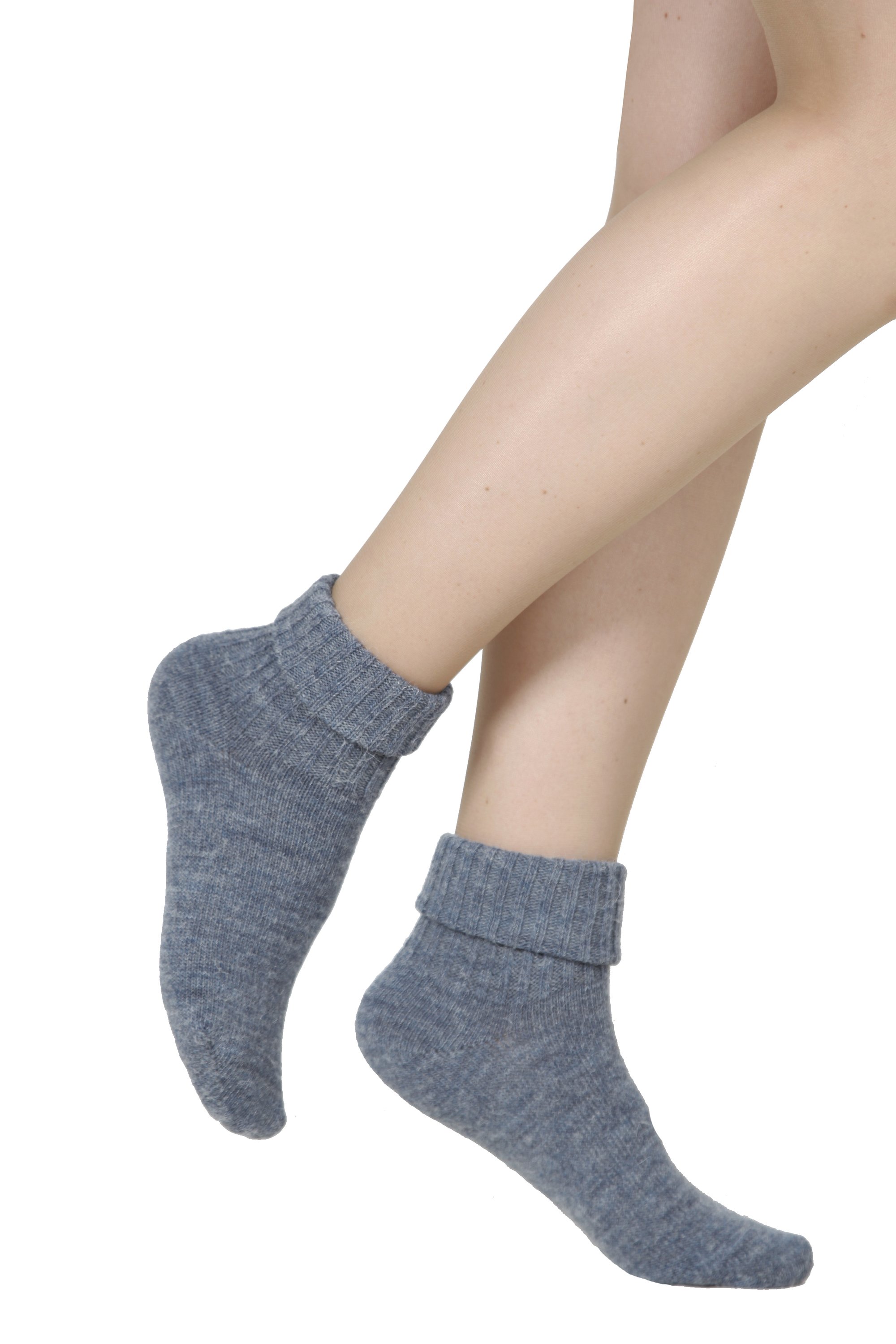 ALPAKA dark-grey socks made from a luxurious alpaca wool blend, showcasing their soft texture and elegant design.