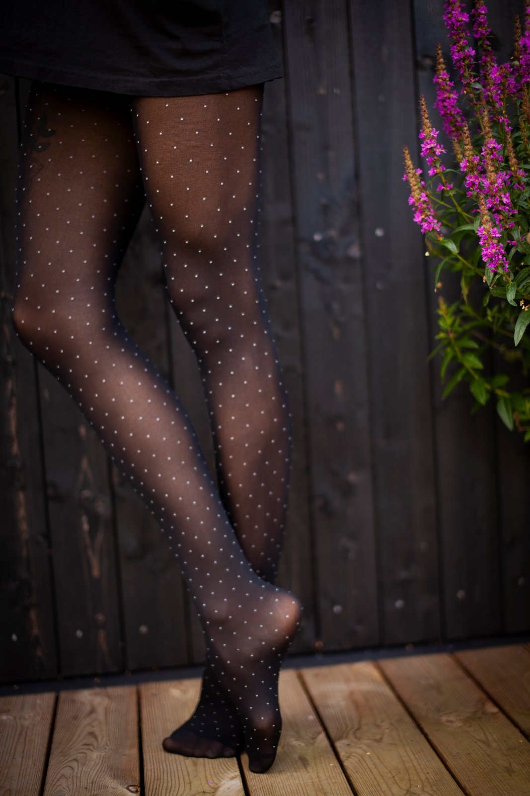 ECOCARE black 3D 60DEN recycled women's tights by LOREN, showcasing eco-friendly NILIT® Ecocare yarn with a sleek design.