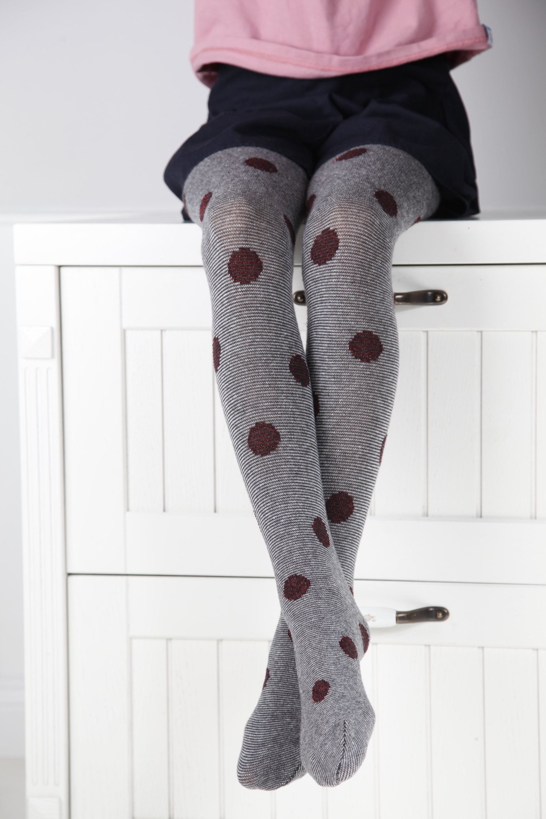 LEDA dark grey cotton tights for girls with a dot pattern and shiny lurex threads, showcasing their stylish design and quality fabric.