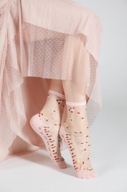 MARIAN light pink sheer socks with multicoloured dotted pattern, showcasing elegance and comfort.