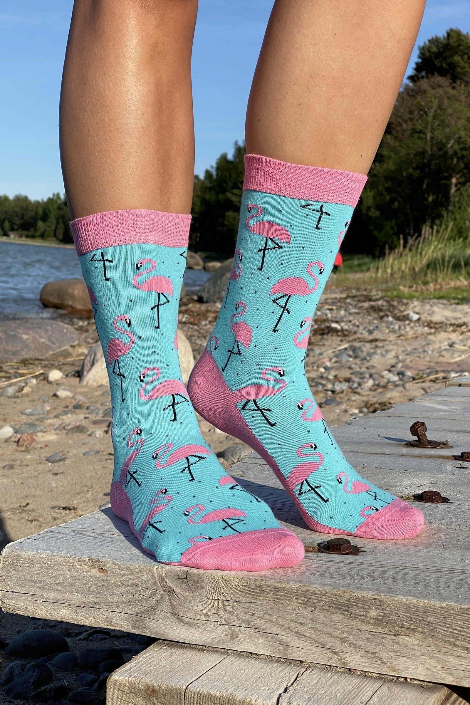 Light blue cotton socks for women featuring a flamingo pattern and the text 'I'm perfect' on the sole.