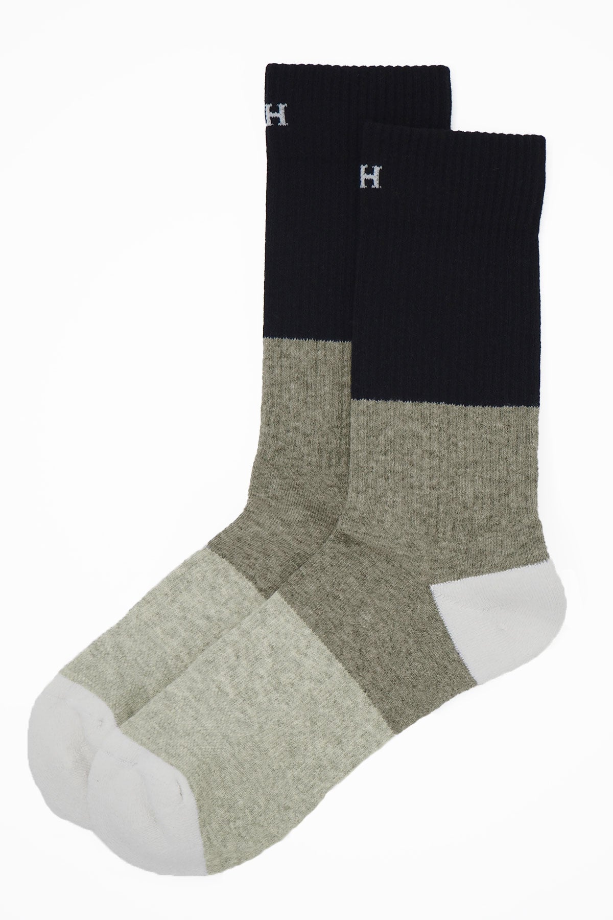 Black Recycled Women's Sport Socks with cushioned sole and seamless toe design, showcasing eco-friendly materials.