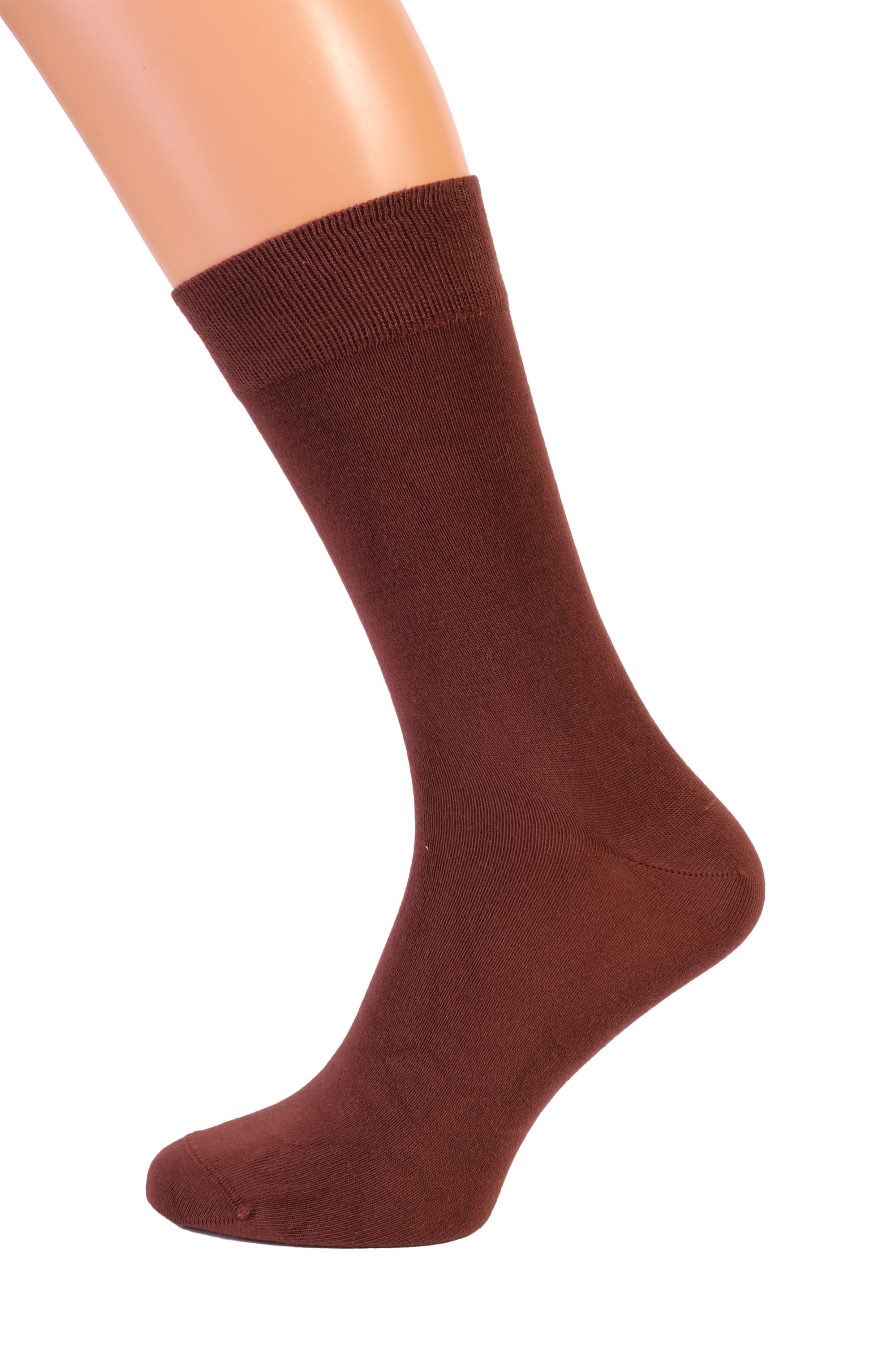 TAUNO brown men's socks made from soft bamboo viscose with wide ribbing for comfort.