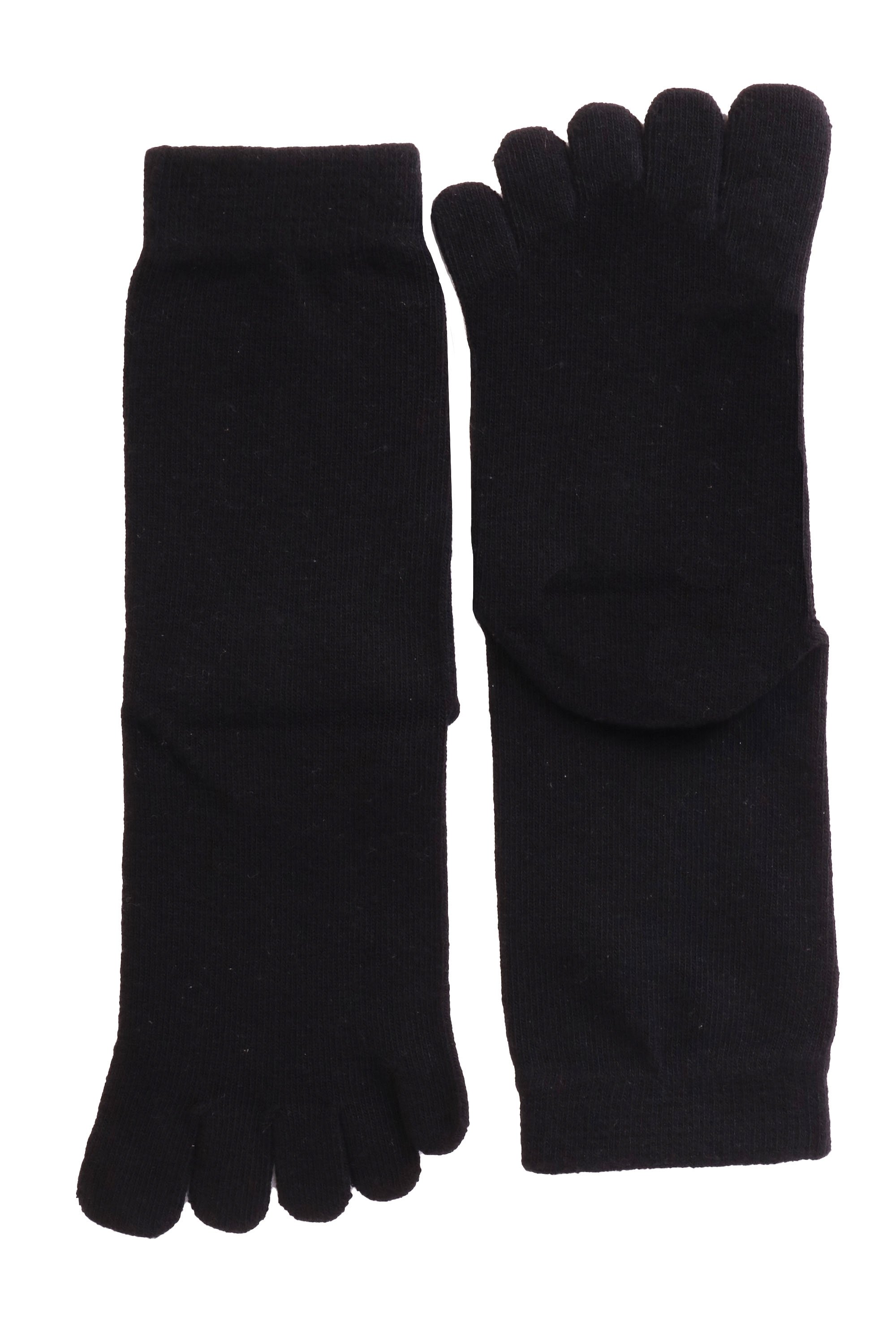 YOGI cotton toe socks in black, showcasing their comfortable design and soft fabric, suitable for both men and women.