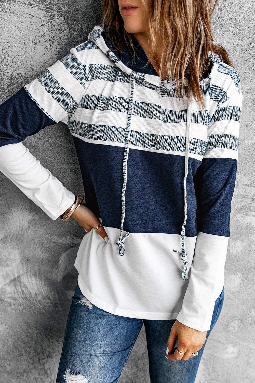 White color block classic pullover drawstring hoodie for women, featuring a stylish design with long sleeves and a comfortable fit.