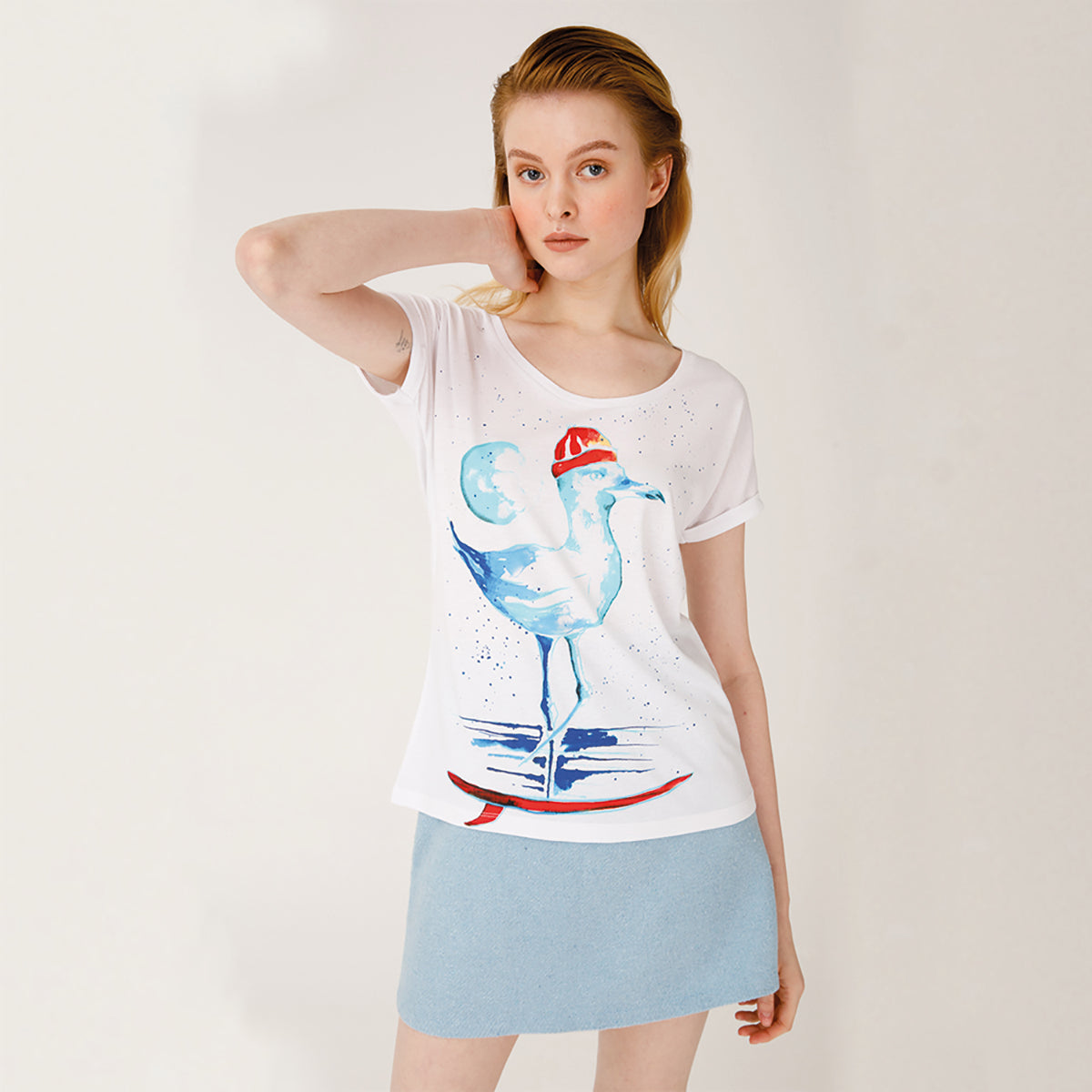 Anemoss Marine Collection Seagull Damen T-Shirt in Weiß mit einzigartigem Seagull Muster, ideal für den Sommer.