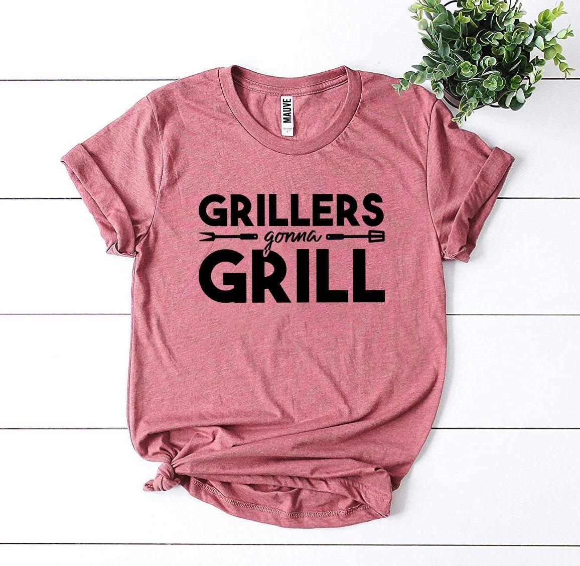 Grillers Gonna Grill T-shirt made of premium ring spun cotton with a stylish flex print design.