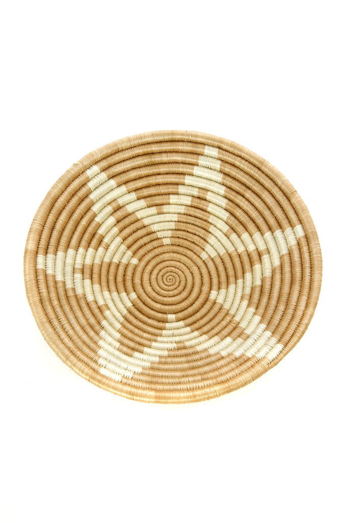 Handmade Rwanda star sisal basket, crafted from natural banana fiber and sisal, featuring intricate weaving patterns and a unique design.