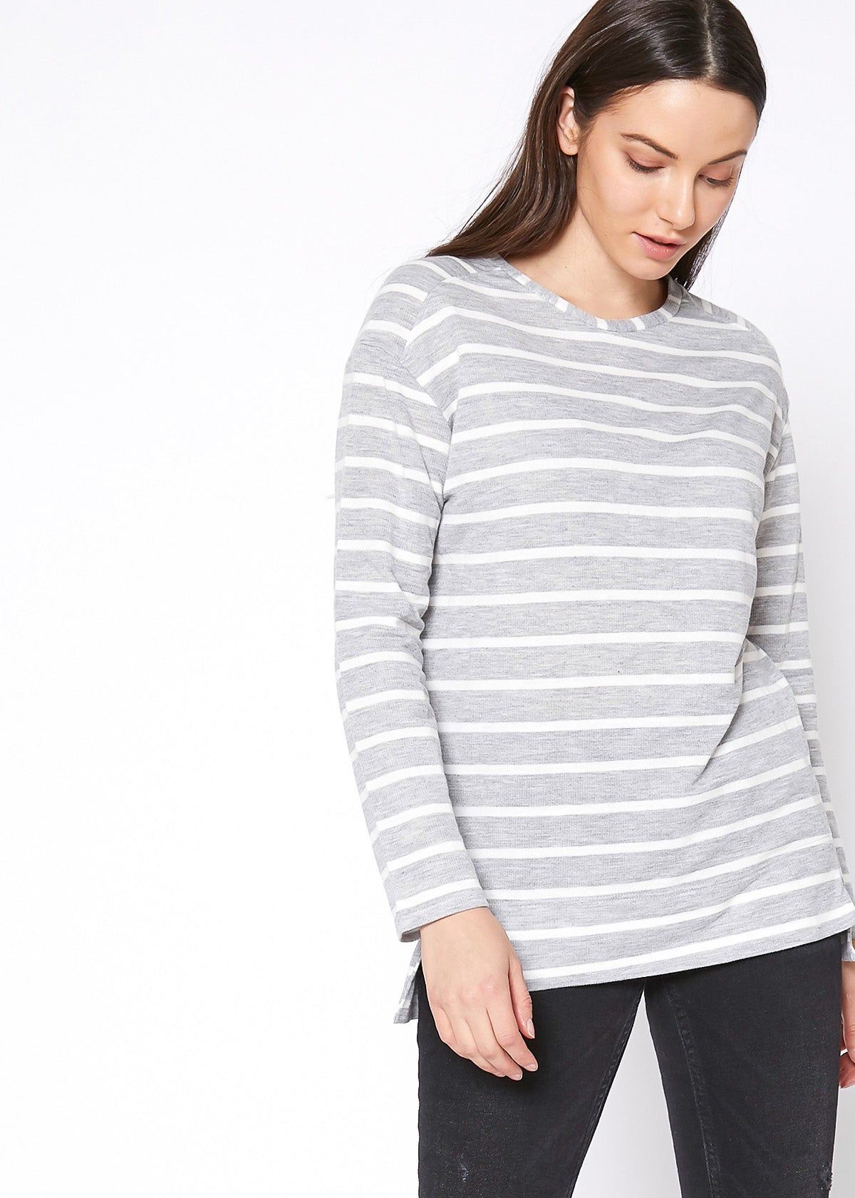 Women's Basic Crewneck Hi Lo Knit Top in soft cotton-polyester blend, featuring a stylish hi-lo design and long sleeves.