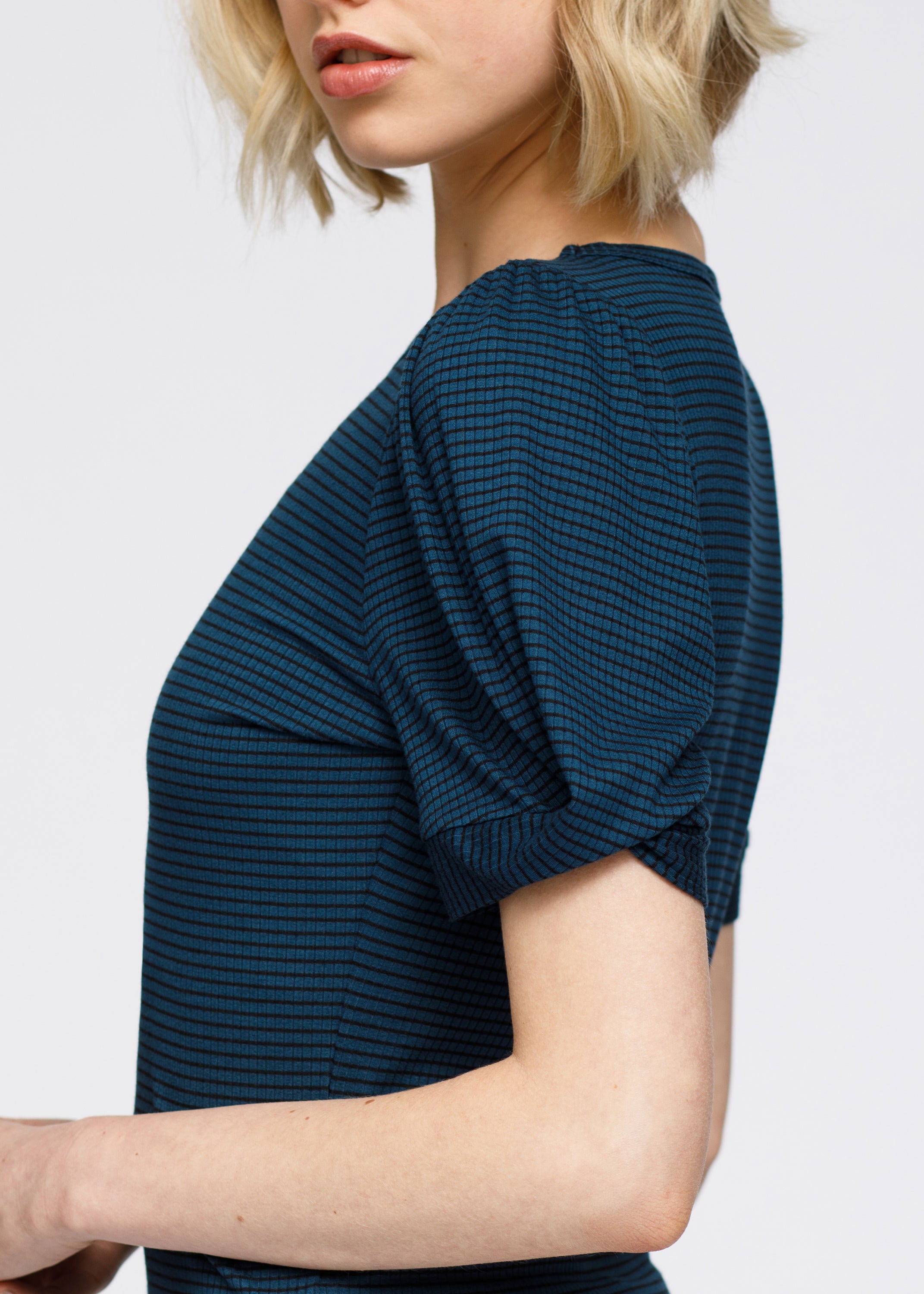 Women's Gathered Short Sleeve Stripe Knit Top featuring twisted sleeves and ribbed fabric in a stylish design.