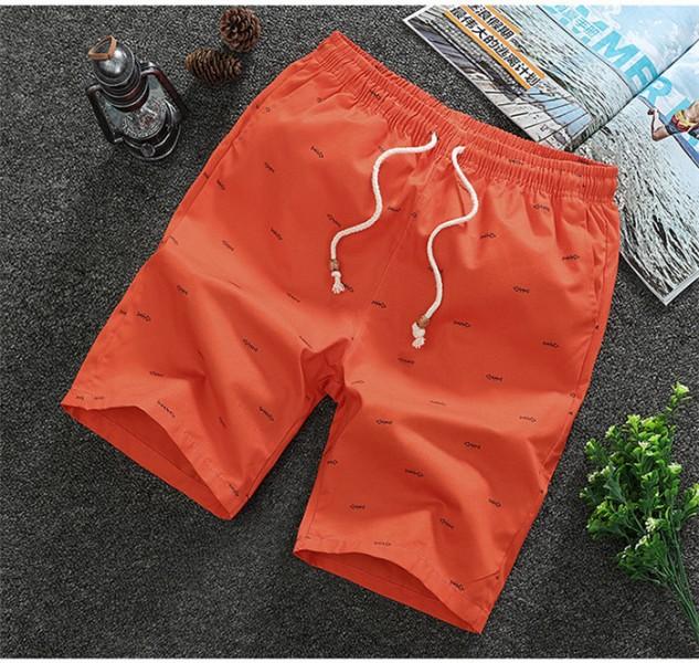 2020 Men's Casual Shorts in knee-length design, made from breathable cotton with a drawstring closure, perfect for summer activities.