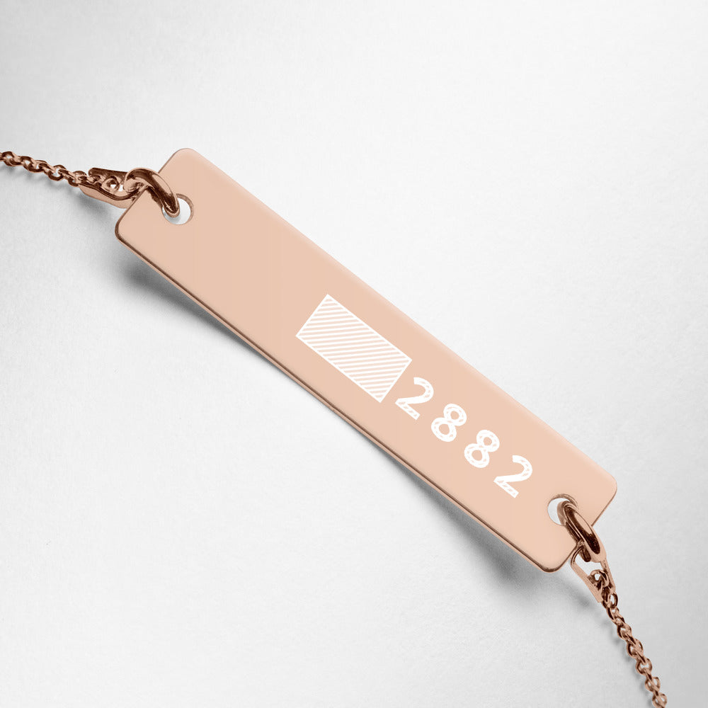 2882SetNStone™ Sterling Silver Blocked-In Chain ID Bracelet featuring an engraved bar pendant and a sleek chain design.