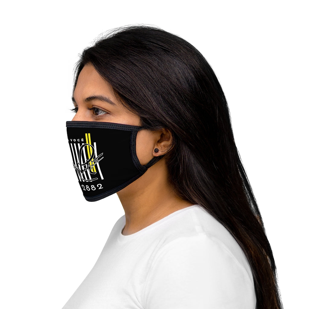 2882Sport™ Para Você Black Face Mask showcasing a sleek design with a polyester exterior and cotton interior, perfect for everyday use.