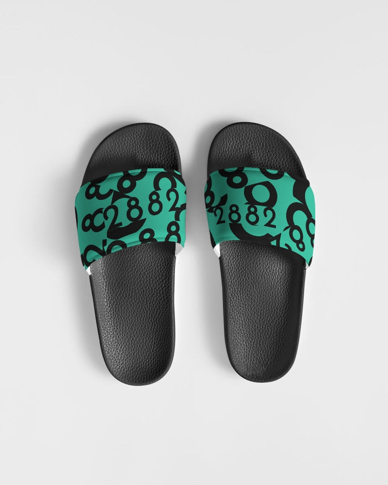 2882Sport™ Tropics Of OZ Men's Slides featuring a soft upper strap and cushioned footbed, designed for comfort and style.