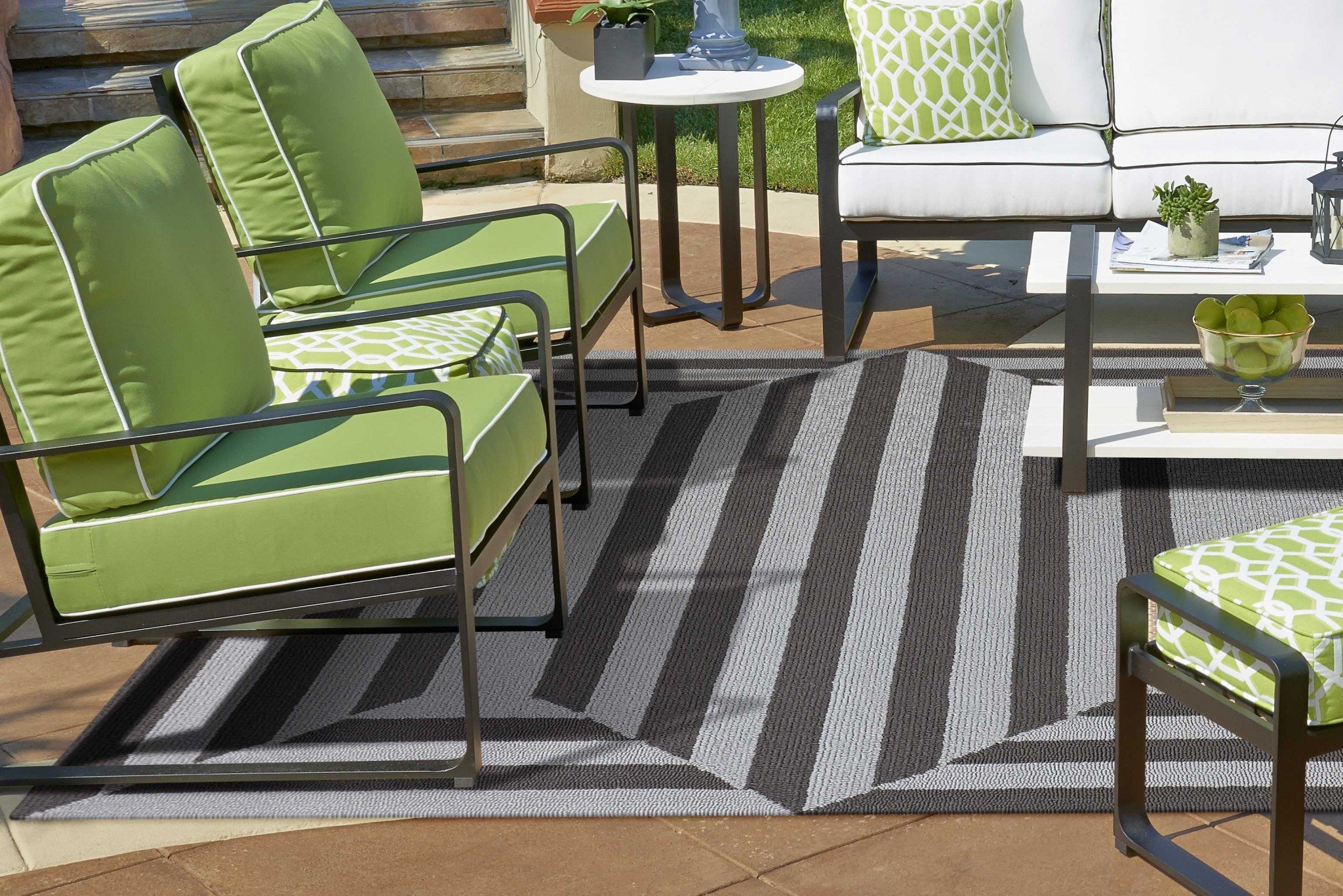 6' x 9' UV treated Polypropylene Charcoal Area Rug showcasing a modern design, perfect for indoor and outdoor use.