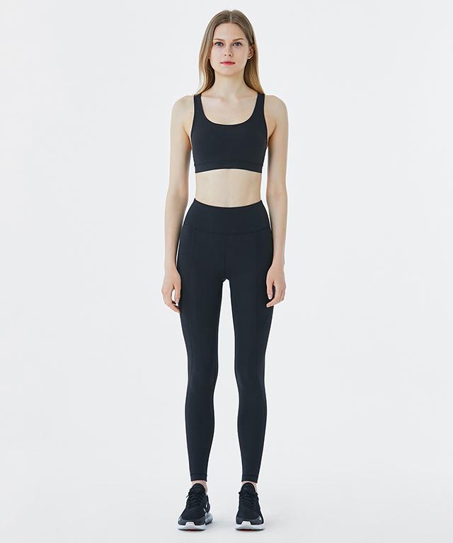 A pair of Air Light Leggings 24.5 in a stylish design, showcasing their lightweight and breathable fabric, perfect for summer activities.