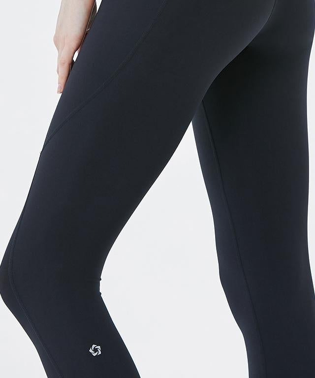 A pair of Air Light Leggings 24.5 in a stylish design, showcasing their lightweight and breathable fabric, perfect for summer activities.