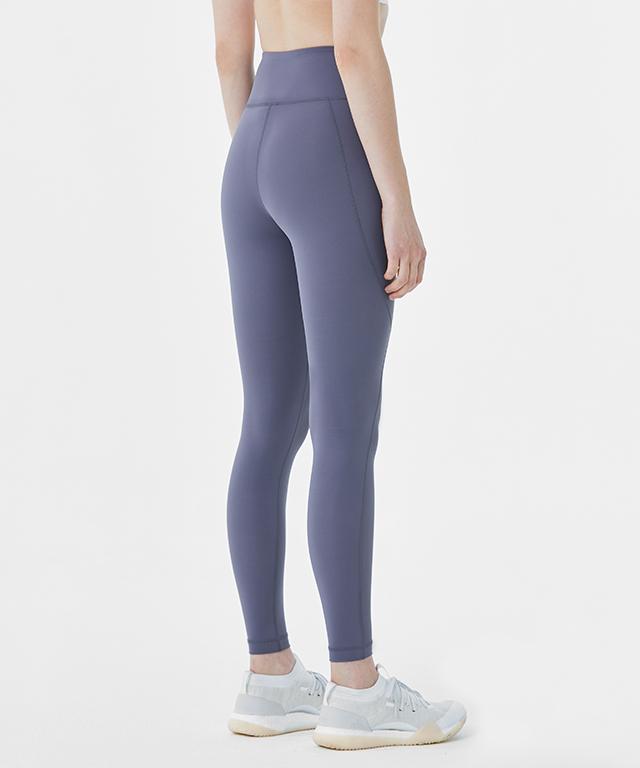 A pair of Air Light Leggings 24.5 in a stylish design, showcasing their lightweight and breathable fabric, perfect for summer activities.