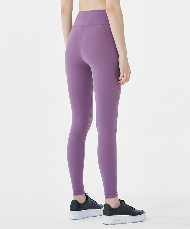 A pair of Air Light Leggings 24.5 in a stylish design, showcasing their lightweight and breathable fabric, perfect for summer activities.