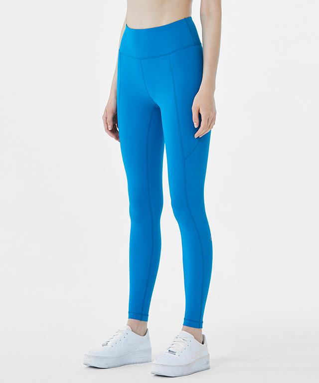 A pair of Air Light Leggings 24.5 in a stylish design, showcasing their lightweight and breathable fabric, perfect for summer activities.