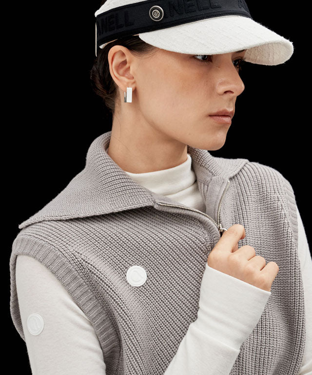 Anell Golf Classic Collar Knit Vest in Pure Gray, featuring an oversized collar and slim fit design, perfect for autumn golf outings.