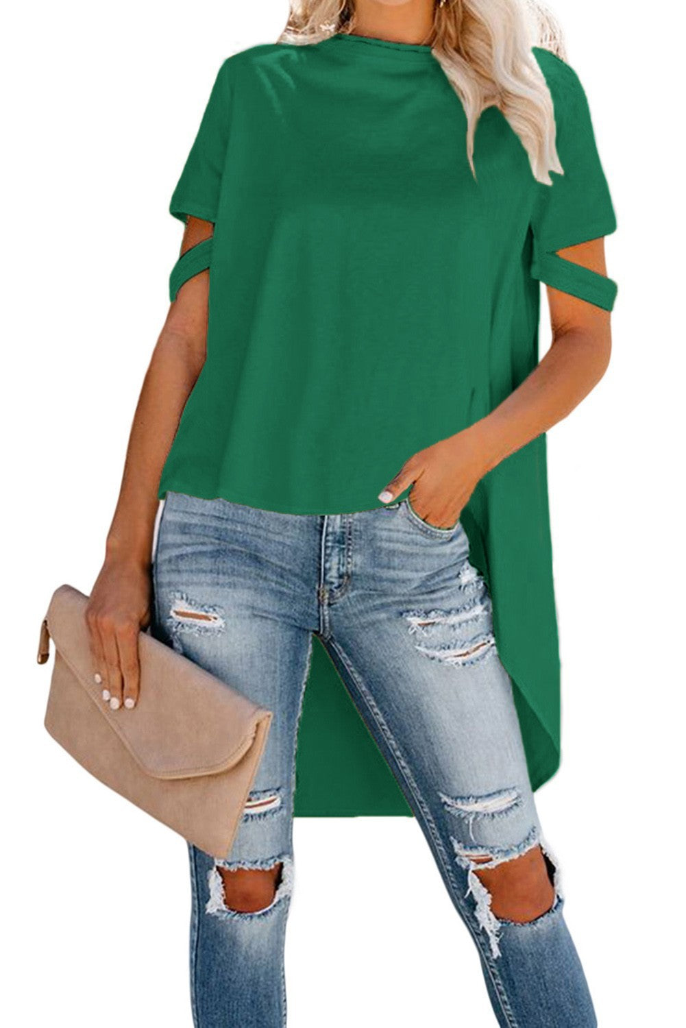 Asymmetric short t-shirt Vebtura in green with a round neckline and short sleeves, featuring a longer back for a stylish look.