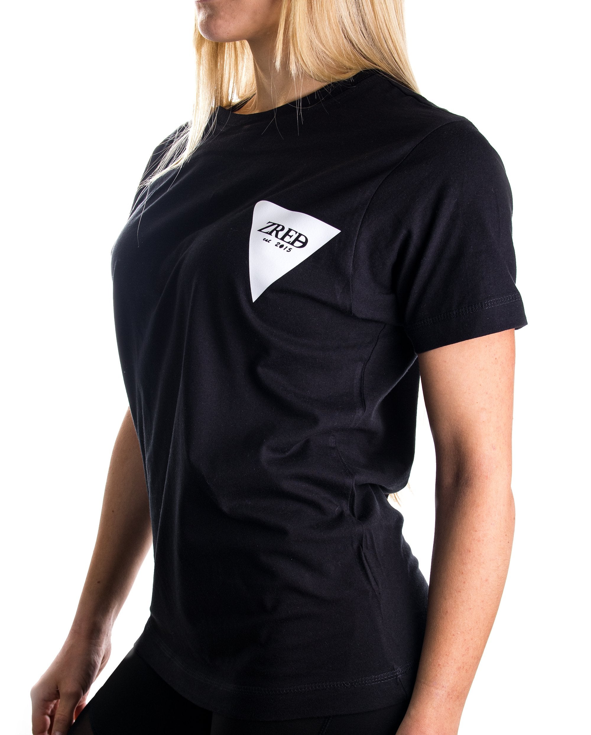 Back to Classic Shirt in black and white for women, featuring a loose fit and made from 100% cotton.