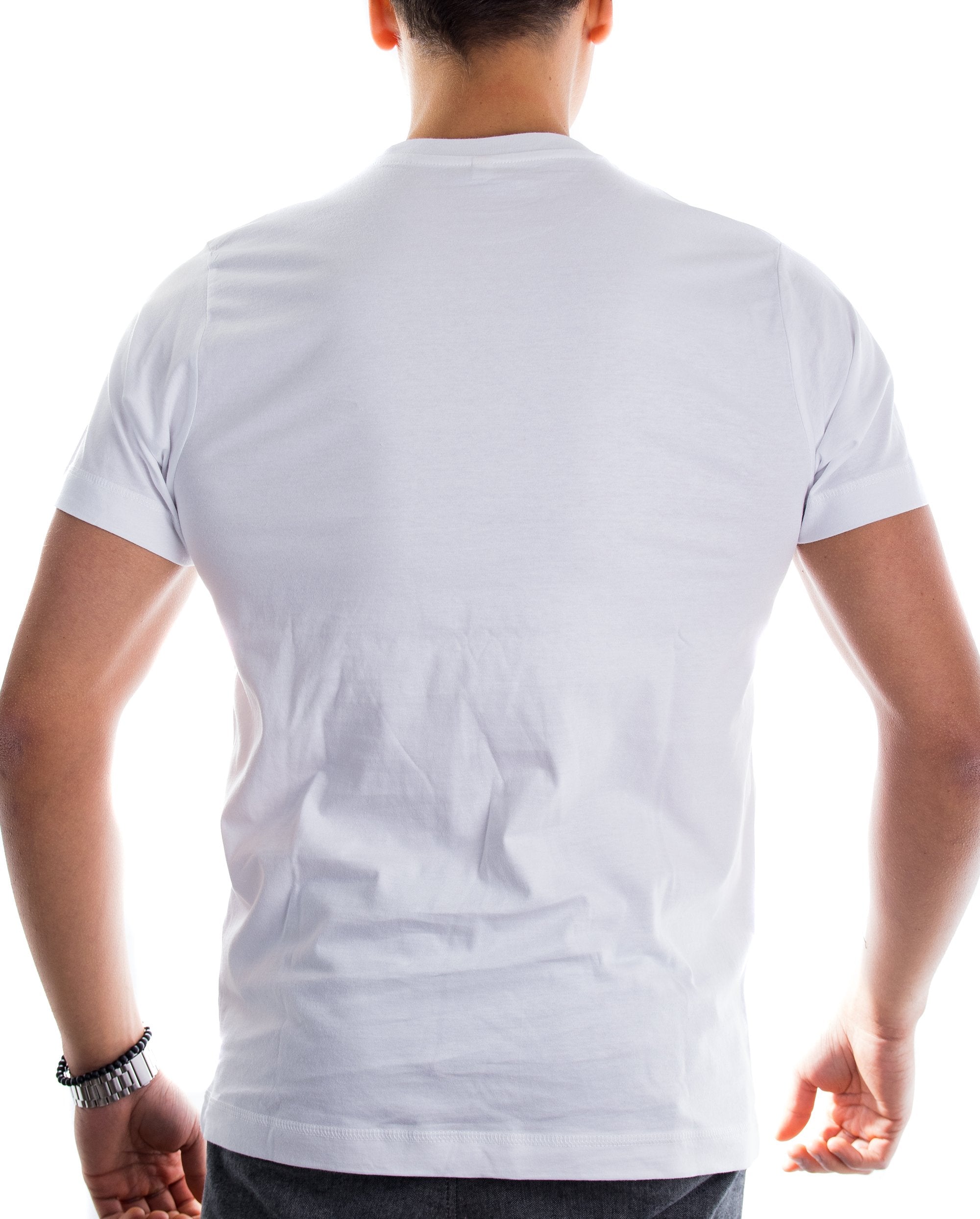 Back to Classic Shirt in white and black, featuring a relaxed fit and made from 100% cotton, perfect for casual wear.