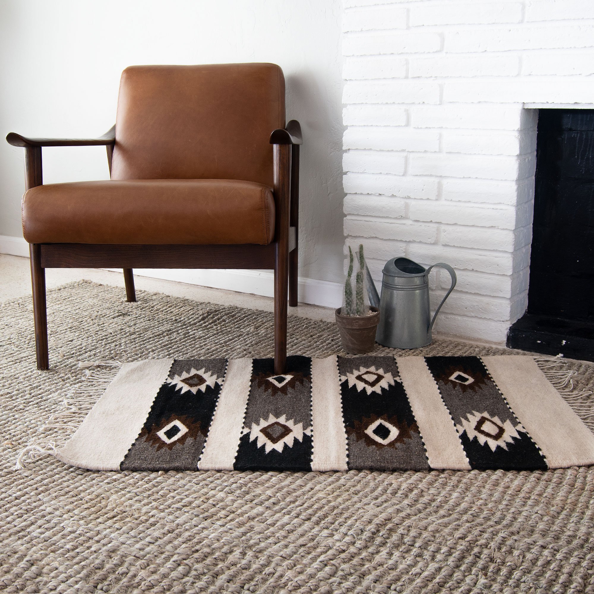 Belegui Diamonds Mexican Wool Rug featuring geometric patterns, handmade with traditional waist loom techniques, showcasing vibrant colors and textures.