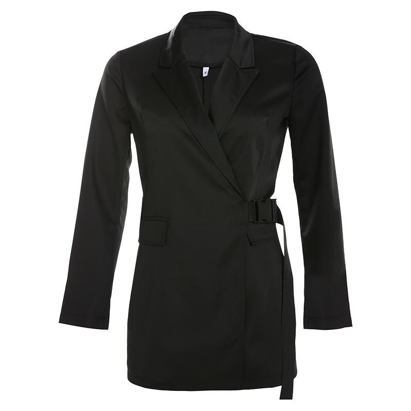 A stylish black blazer for women featuring long sleeves, a high waist design, and functional pockets, perfect for club and casual wear.