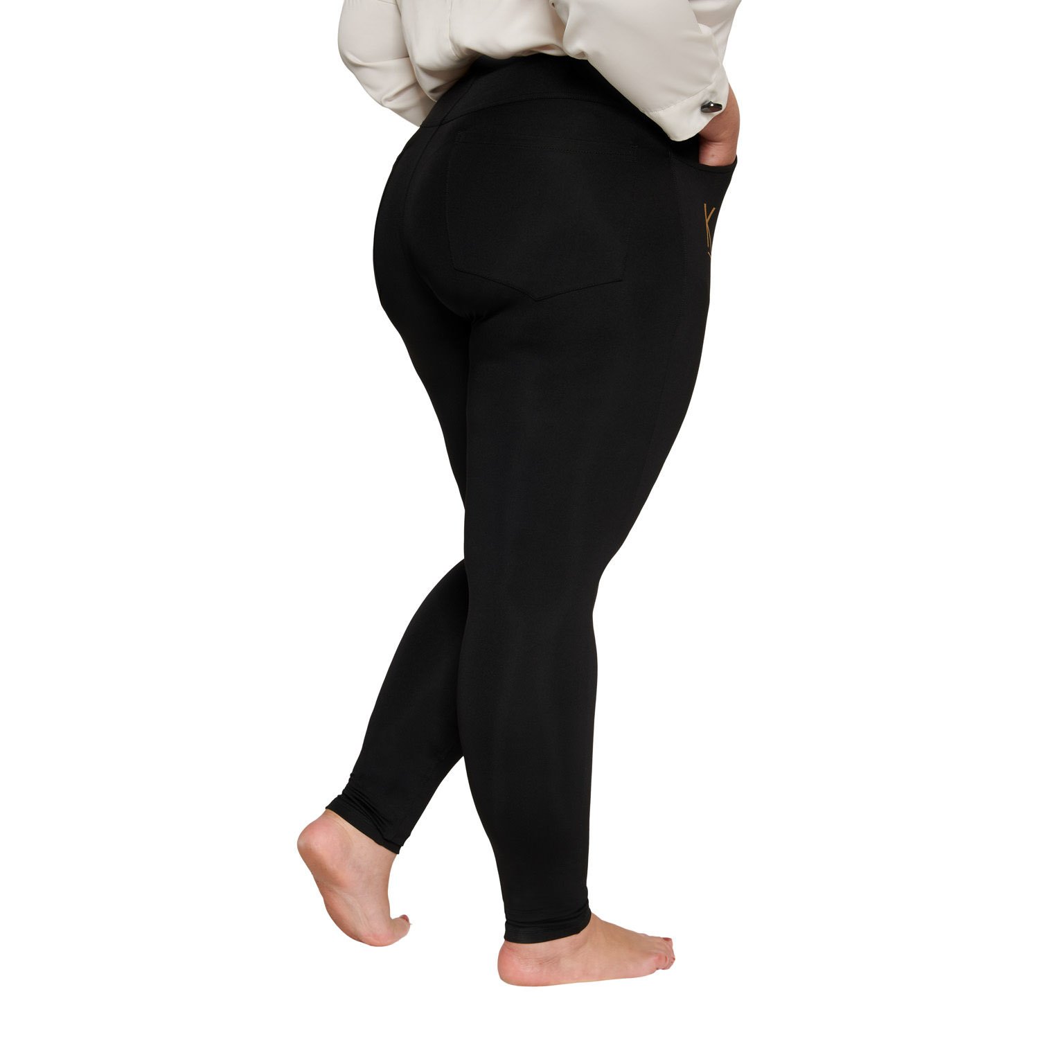 A pair of stylish black jeggings featuring a high waist, four pockets, and a strong zipper, perfect for versatile outfits.